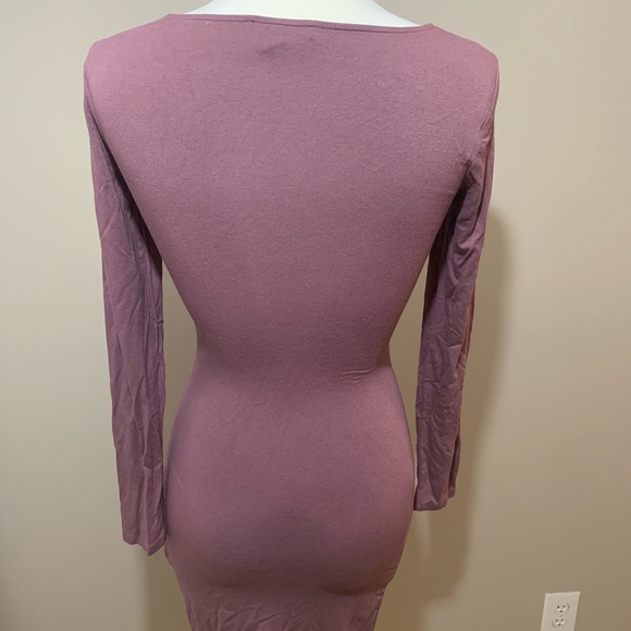 Lavender Ruched Dress - Picture 3 of 4